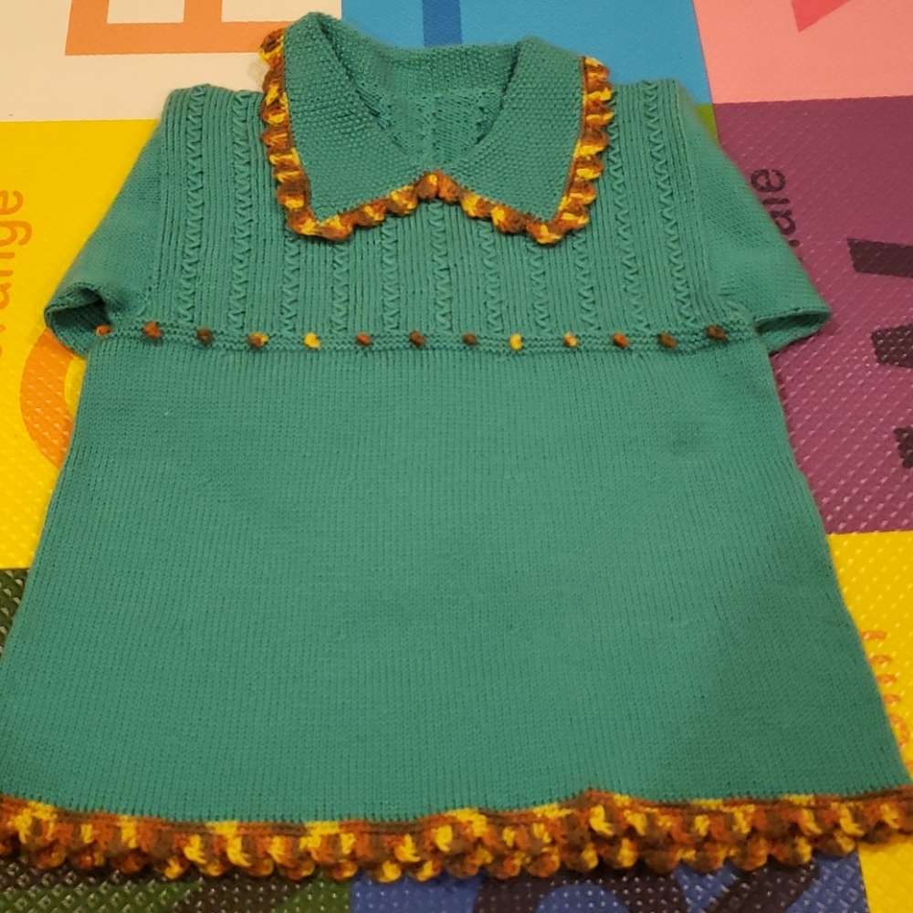 Kids Emerald Green sweater 100% wool size 4